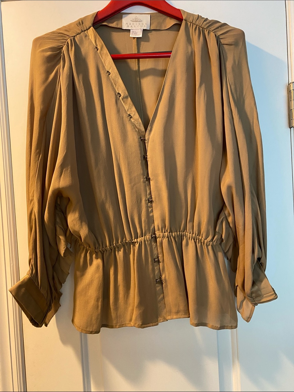 Madison Marcus 💯 Silk Stunning Button/Hooks Down Oversized Blouse